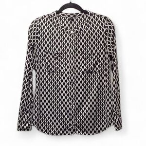 Dana Buchman button up geometric blouse. Size Small